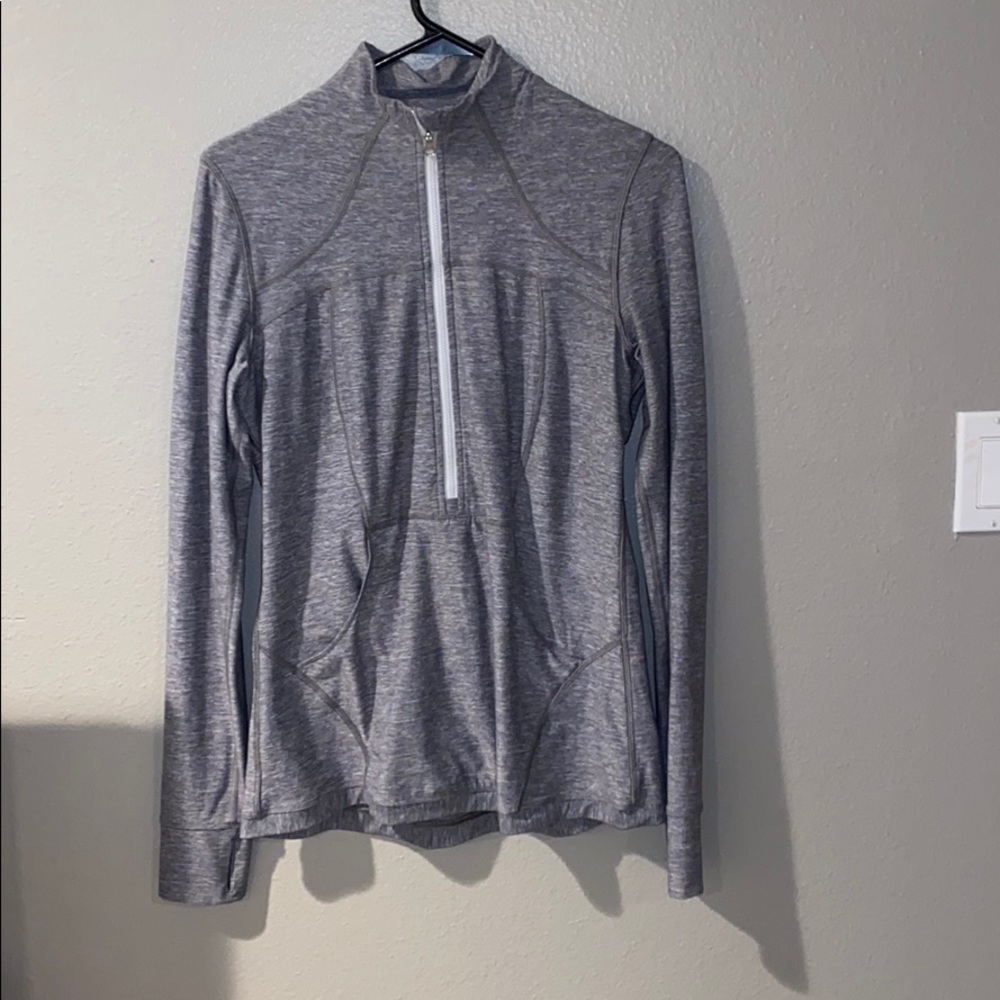 lulu athletic top